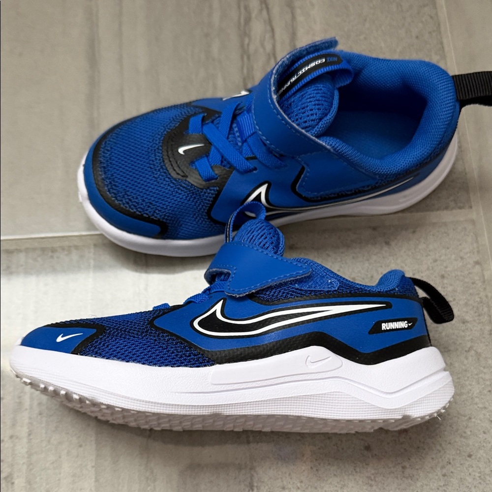 Nike Kids Blue and White Sneakers